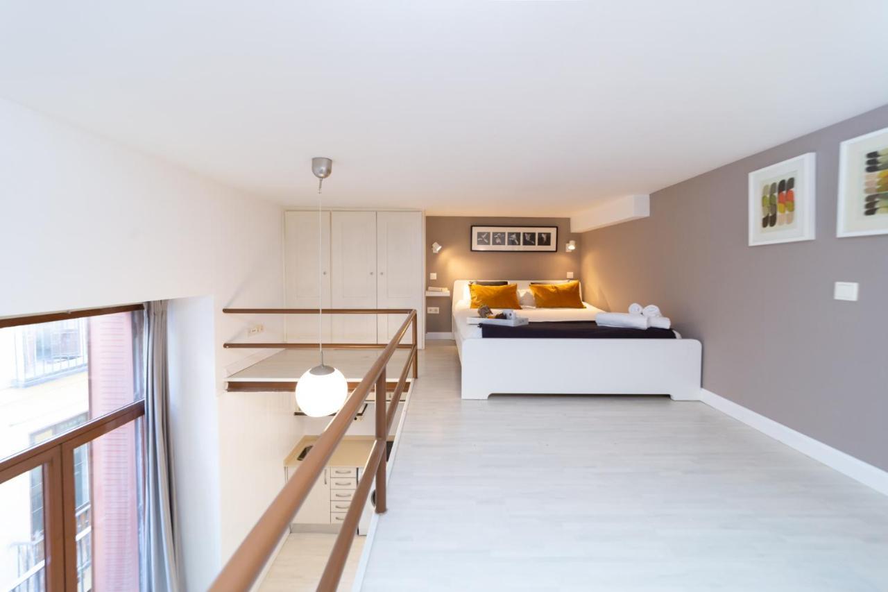 Apartamentos Puerta Del Sol I มาดริด ภายนอก รูปภาพ