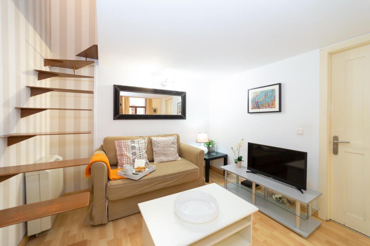 Apartamentos Puerta Del Sol I มาดริด ภายนอก รูปภาพ